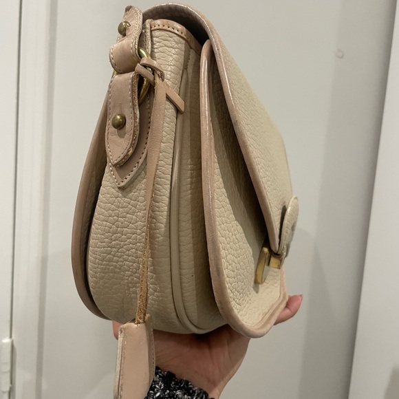 Vintage Dooney & Bourke Compartment Flap Bag in Bone with Bone Trim - Picture 12 of 13